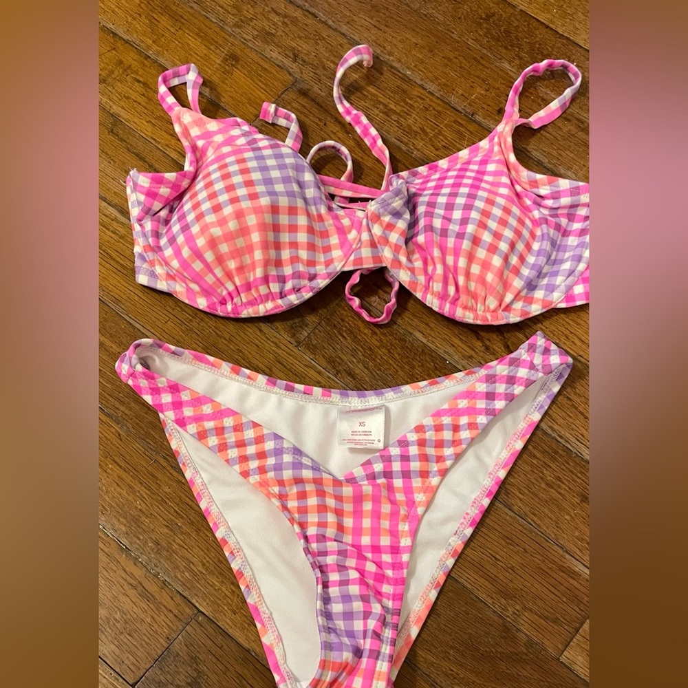 Pink and Purple Gingham Bikini Set. Top size D/DD and bottom XS